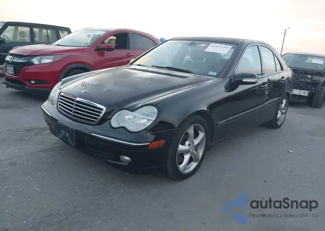 2004 Mercedes-Benz C 230 Kompressor Sport/Sport z USA, uszkodzony, nr VIN WDBRF40J34F552972